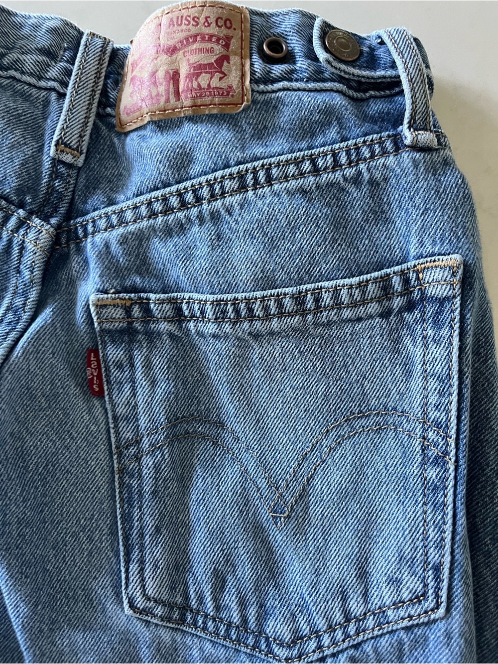 Levi’s Cinch Barrel Light Wash High-Rise Jeans - Picture 9 of 10